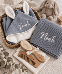 Baby-Willkommensset personalisiert – Decke, Badetuch und Haarbürste mit Namen